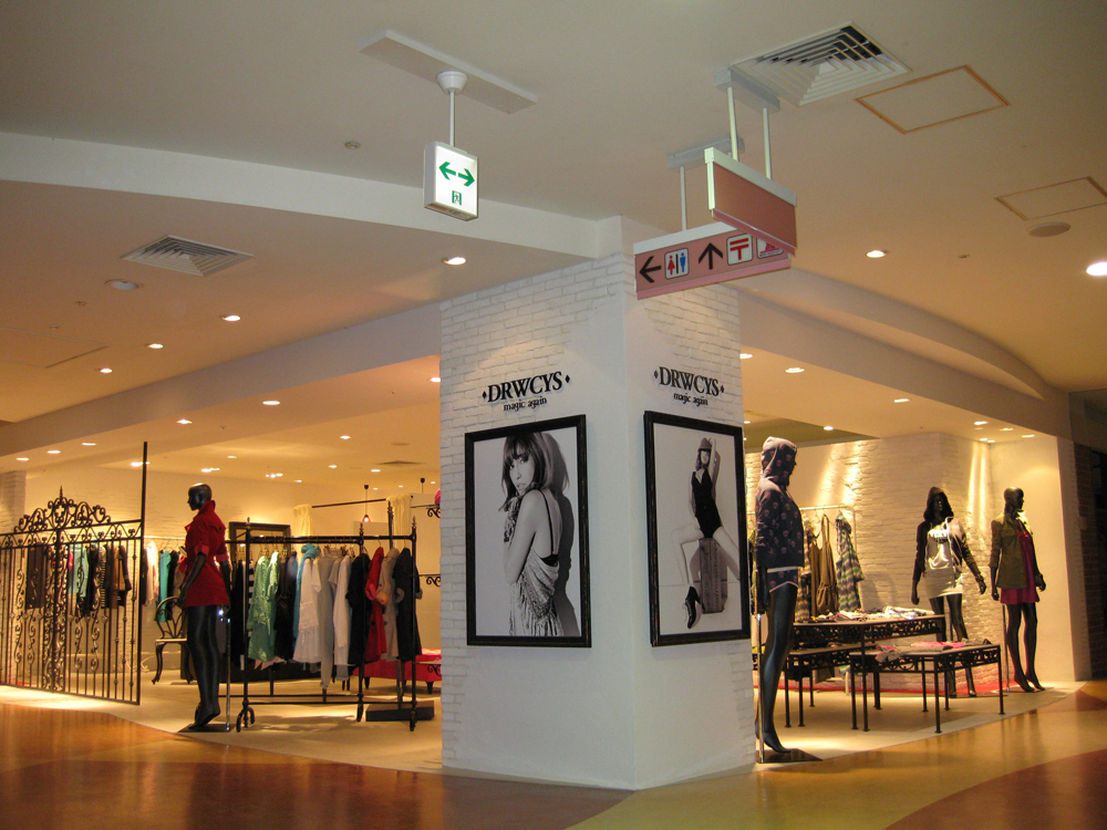 DRWCYS 天王寺mio/ドローシーズ 天王寺ミオ/店舗設計・ショップデザイン:洋服・ファッションブランド