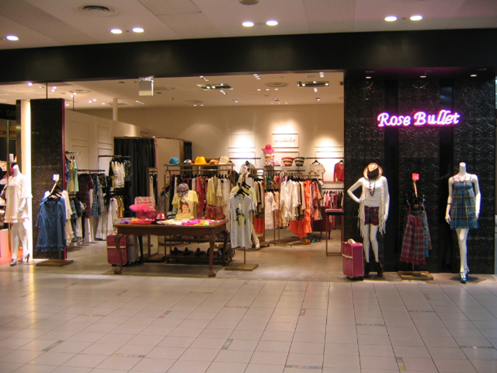 Rosebullet 大阪HEP/ローズブリット 大阪HEP/店舗設計・ショップデザイン:洋服・ファッションブランド