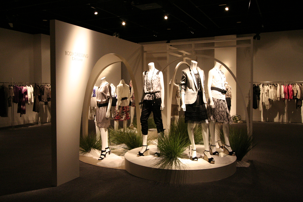 BODYDRESSING Deluxe 2009SS 展示会/ボディドレッシングデラックス 2009SS 展示会/インテリアデザイン:洋服・ファッションブランド